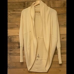 Wilfred Comfy sweater